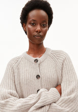Charger l'image dans la galerie, Cardigan en maille laine et coton Armedangels chez WeCo Store