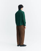 Charger l'image dans la galerie, Chemise homme velours côtelé vert sapin thinking mu weco store
