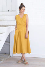 Charger l'image dans la galerie, Robe cache-cœur - Nasir dress super lemon
