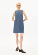 Charger l'image dans la galerie, Minirobe en velours Armedangels chez WeCo Store
