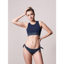 Charger l'image dans la galerie, Top de bikini bleu en Econyl
