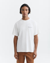 Charger l'image dans la galerie, T-shirt en coton bio imprimé long hug Thinking Mu chez WeCo Store
