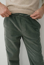 Charger l'image dans la galerie, Pantalon velours à cordon two thirds weco store
