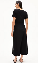 Charger l'image dans la galerie, Robe en jersey nouée - Jeltaa AW26
