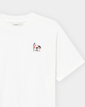 Charger l'image dans la galerie, T-shirt à broderie BBQ - Stockholm bbq emb white tee
